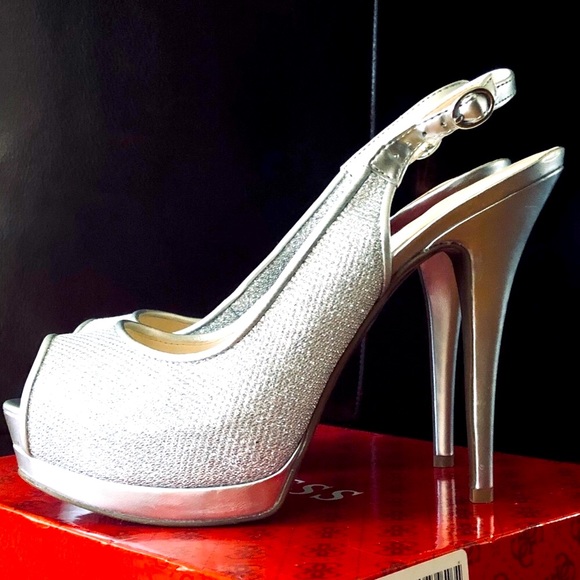 Guess Heels - Picture 2 of 5